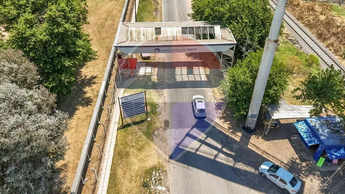 VENTA GALPON/DEPOSITO INDUSTRIAL 3300 m2, GARIN 4