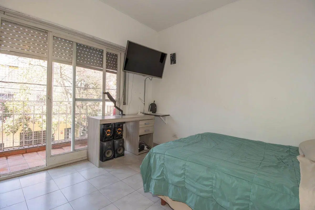 VENTA PH 3 AMB, VTE. LOPEZ, CON BALCÓN y LAVADERO 2
