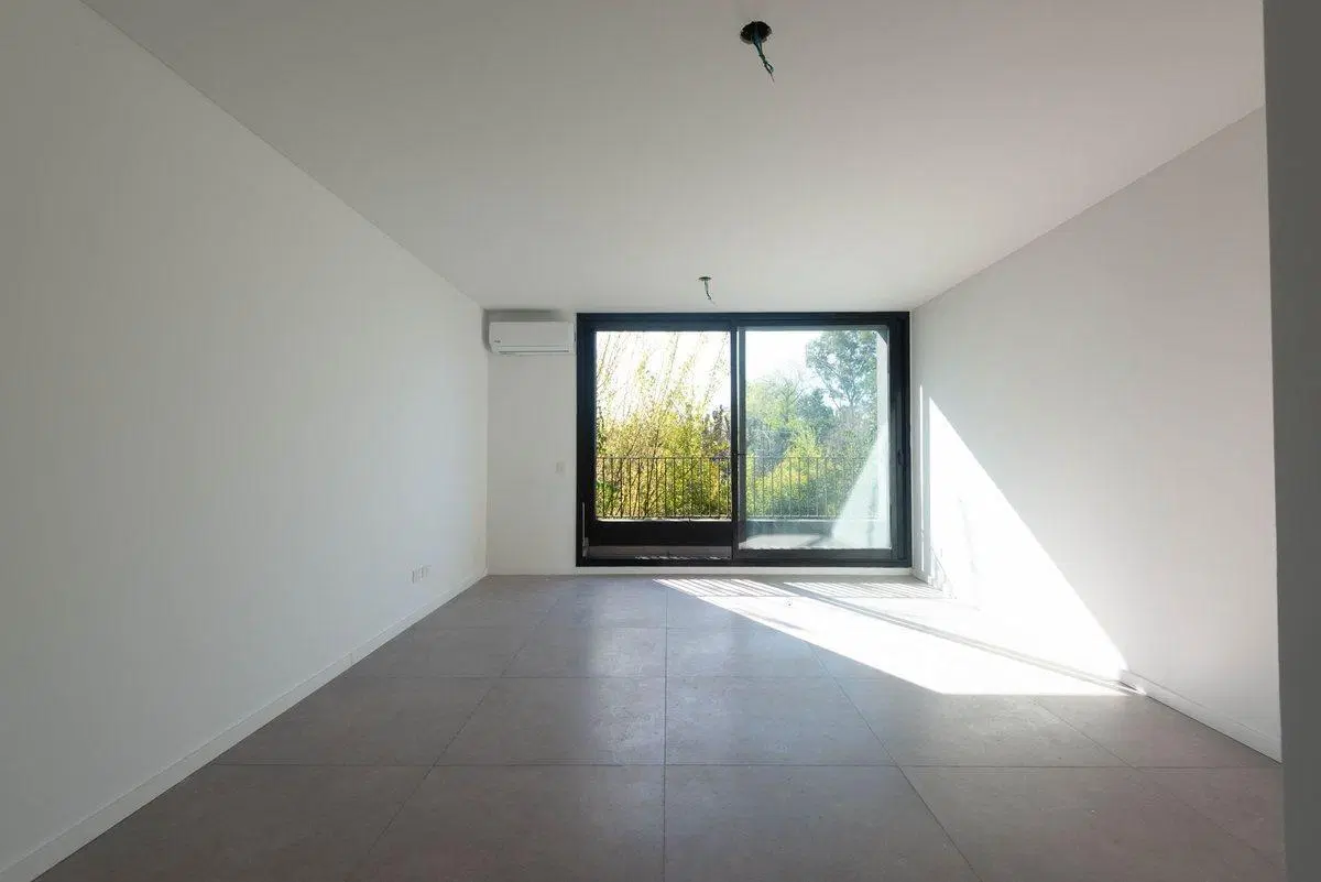VENTA MONO/ESTUDIO CON COCHERA APTO PROF UP PILAR 5