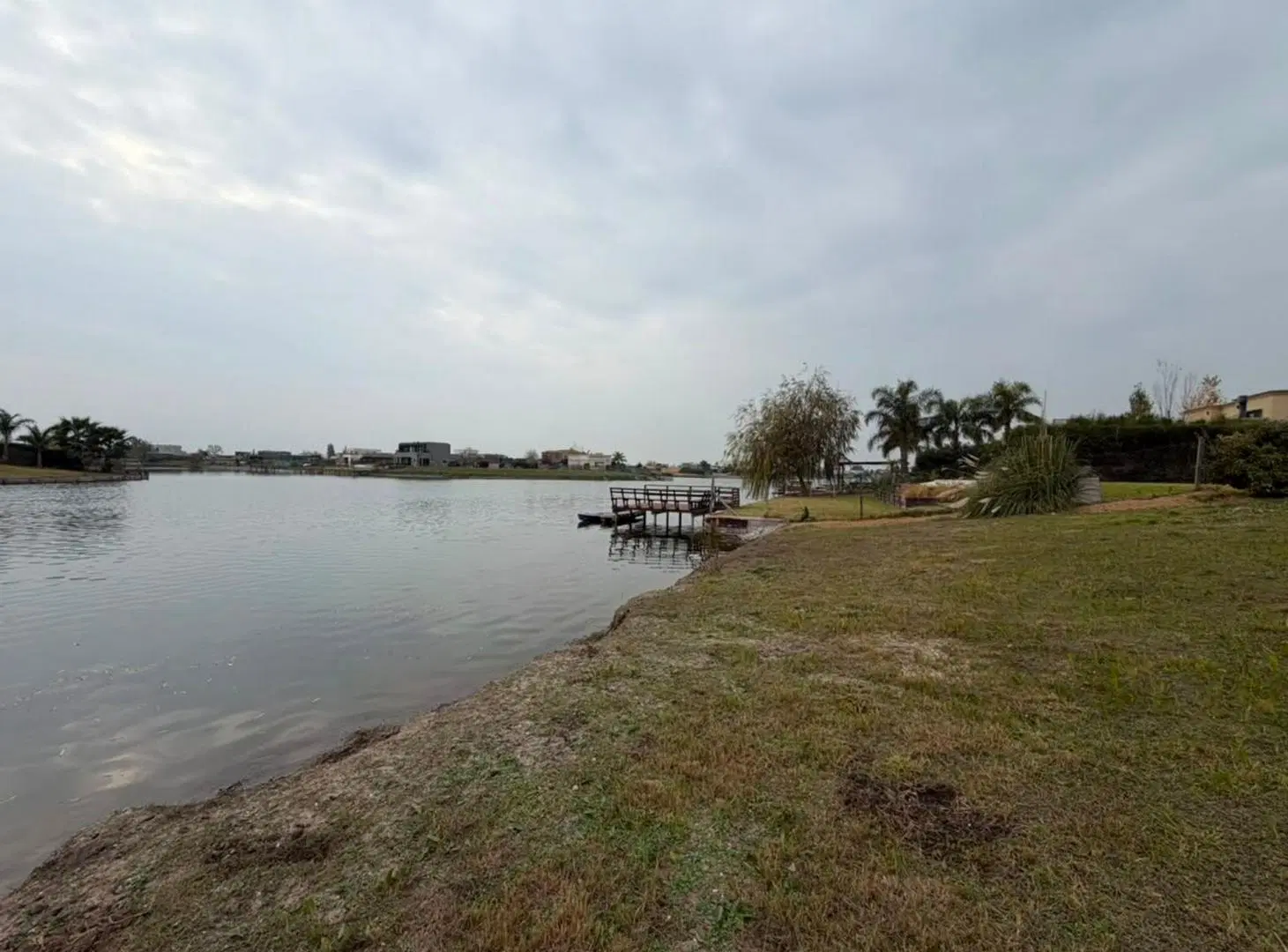 Lote a la laguna en Area 10, Barrio San Sebastian 5