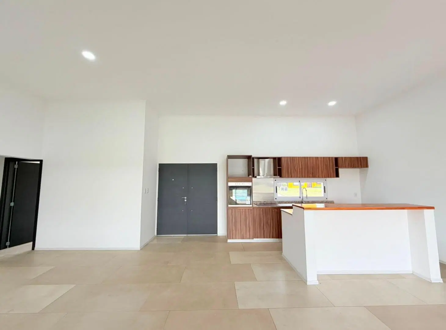 VENTA CASA | PILETA | B° SAN SEBASTIAN | AREA 1 4