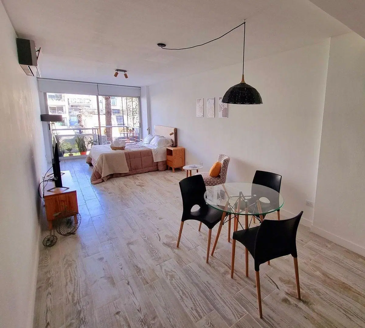 Alquiler muy amplio monoambiente amoblado exc zona 3