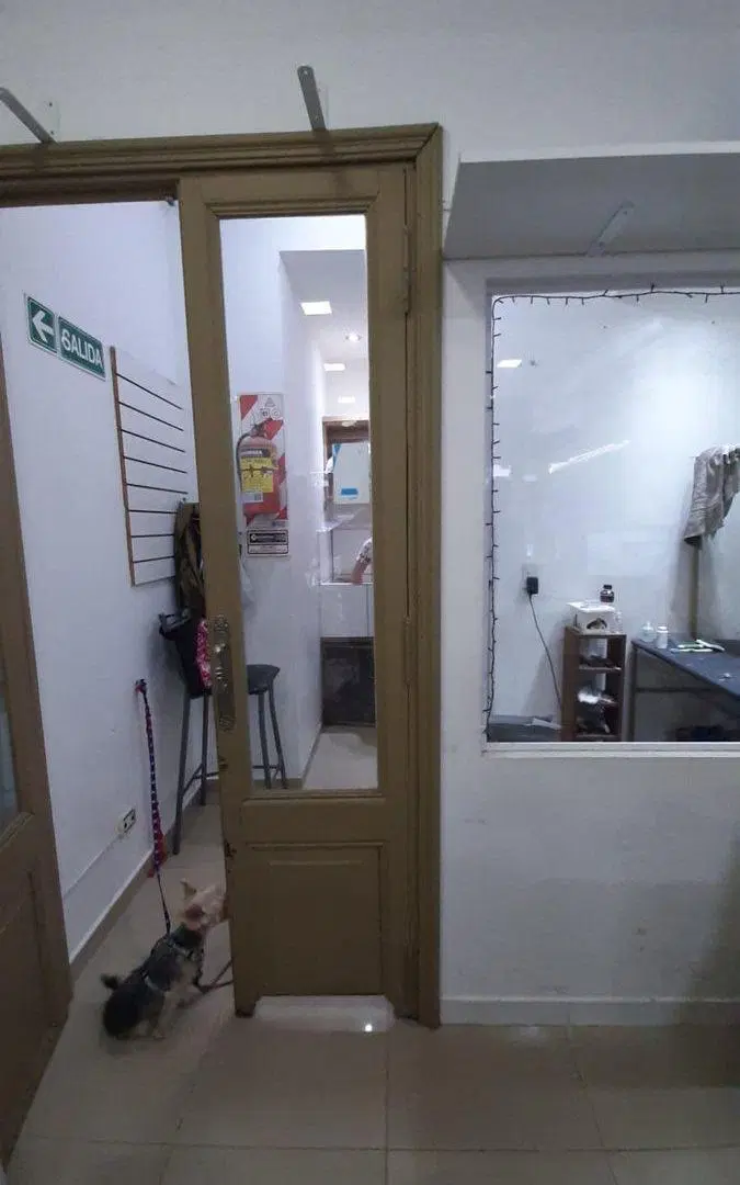 Venta local zona comercial//RECOLETA 4