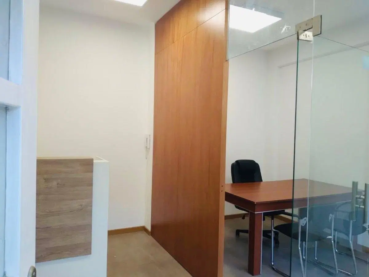 VENTA OFICINA SAN ISIDRO ZONA TRIBUNALES 2