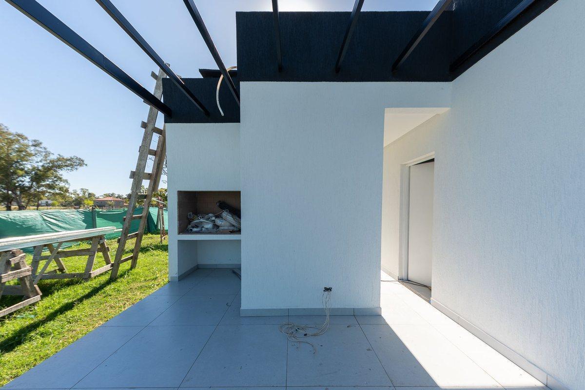 Foto de VENTA CASA 4 AMBIENTES SANTA SOFIA PILAR DEL ESTE, imagen 2