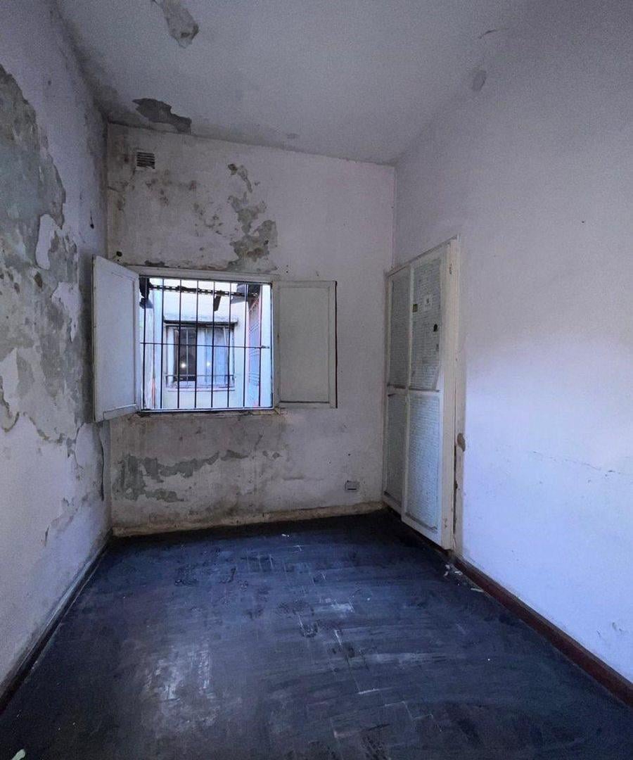 Foto de VENTA PH 2 AMBIENTES A RECICLAR VILLA ADELINA, imagen 5