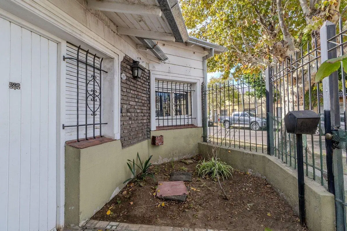Venta Casa de 3 ambientes-Lanus Oeste 3