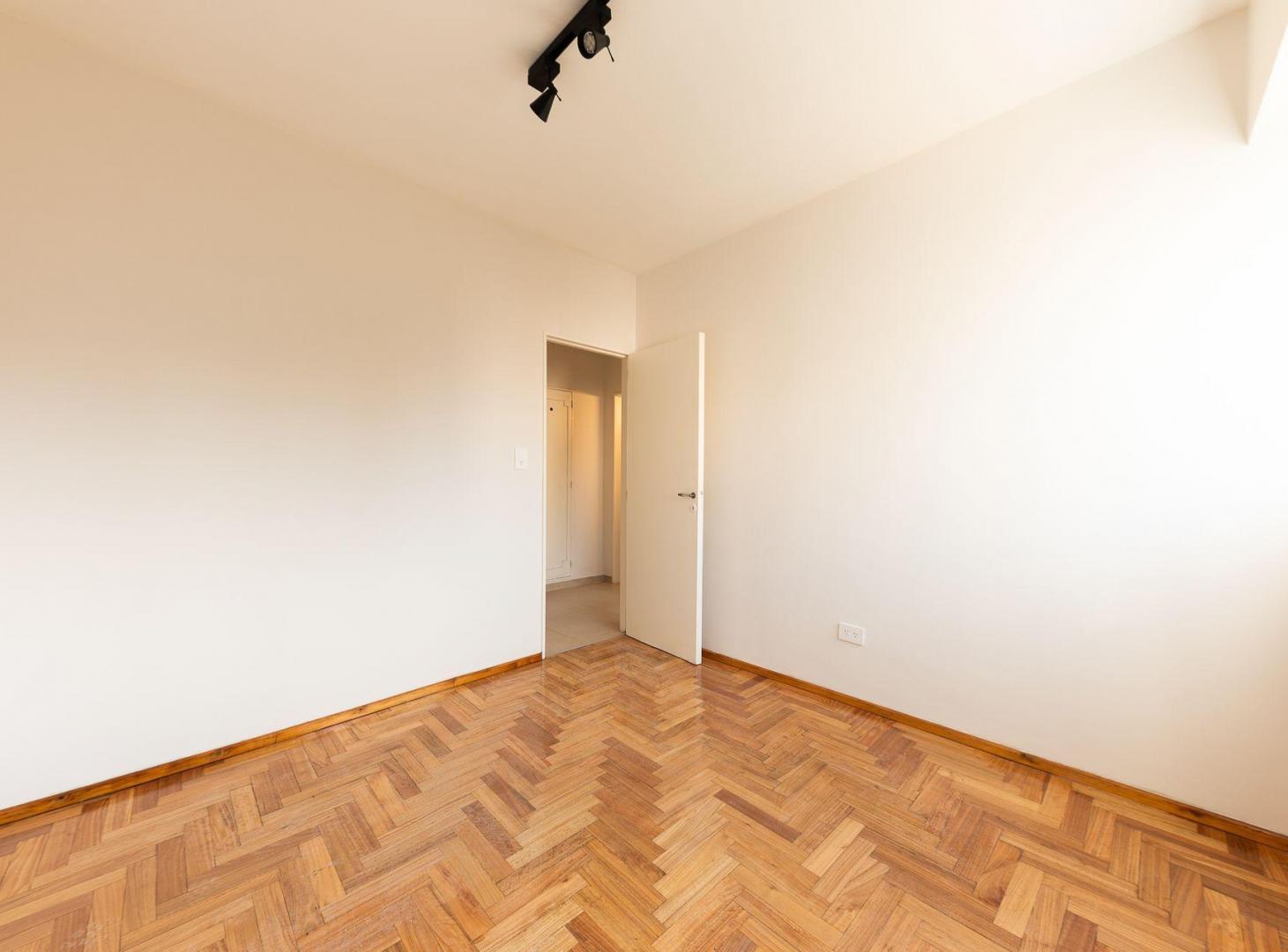 Foto de VENTA DEPARTAMENTO 3 AMBIENTES EN CABALLITO., imagen 5