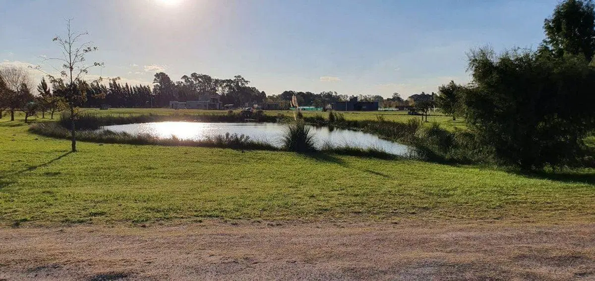 Venta Lote Barrio Las Calandrias  PERMUTA y CUOTAS 3