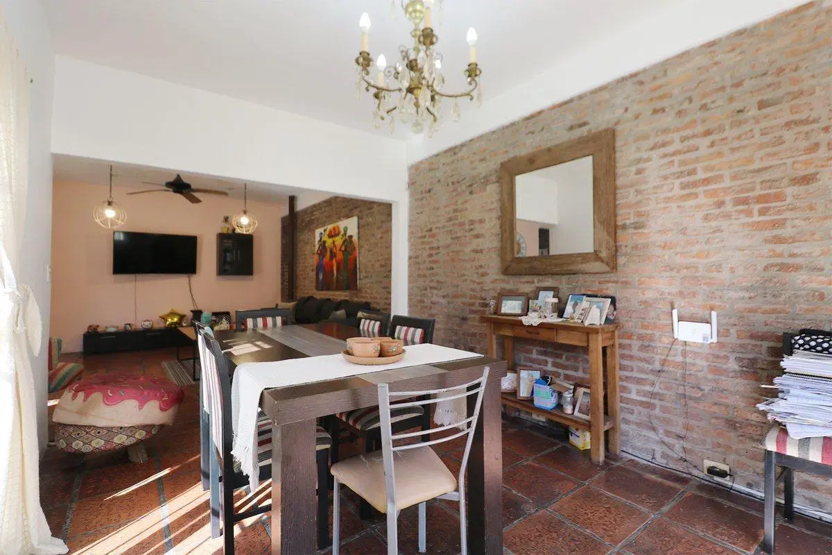CASA EN VENTA 3 AMBIENTES/ DE VICENZO GRANDE 3