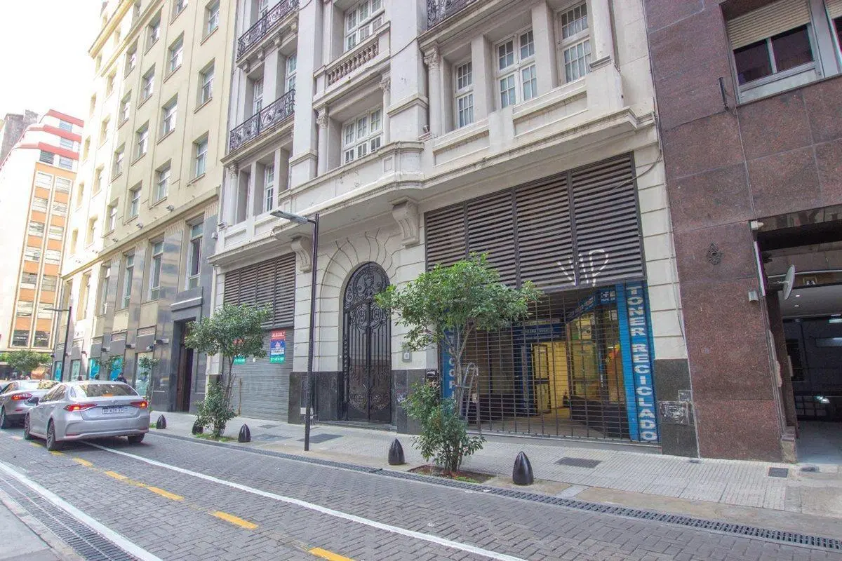 Local Comercial ¡Super Amplio! En "MICROCENTRO" 3
