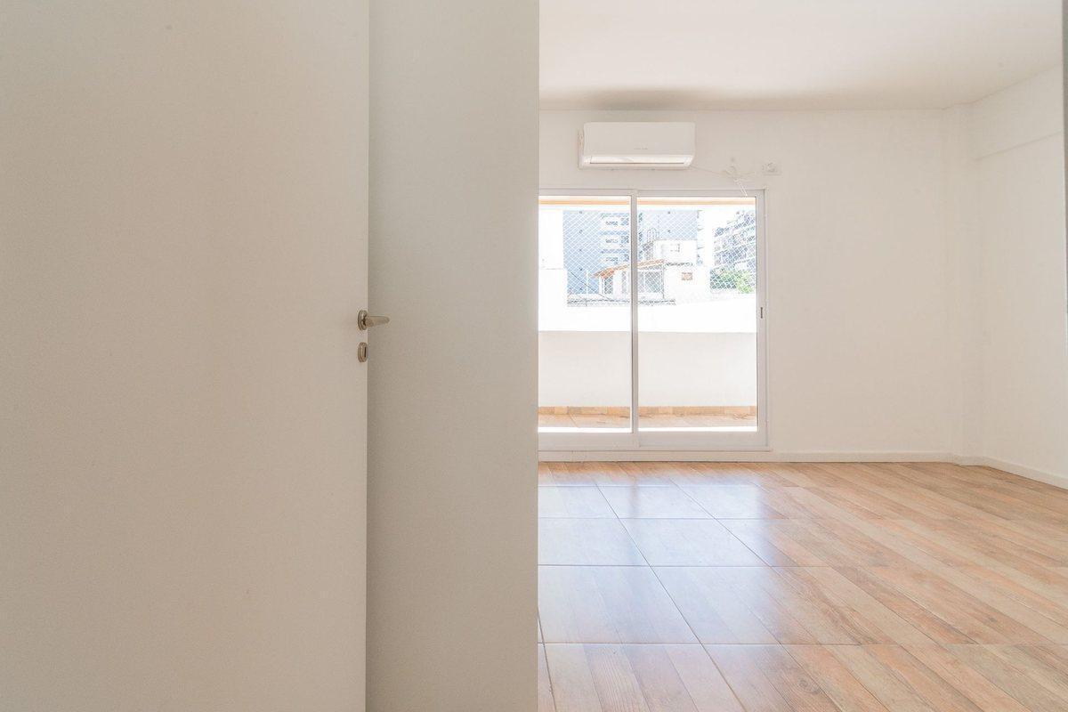 Foto de Venta depto 3 amb con cochera en Caballito, imagen 3