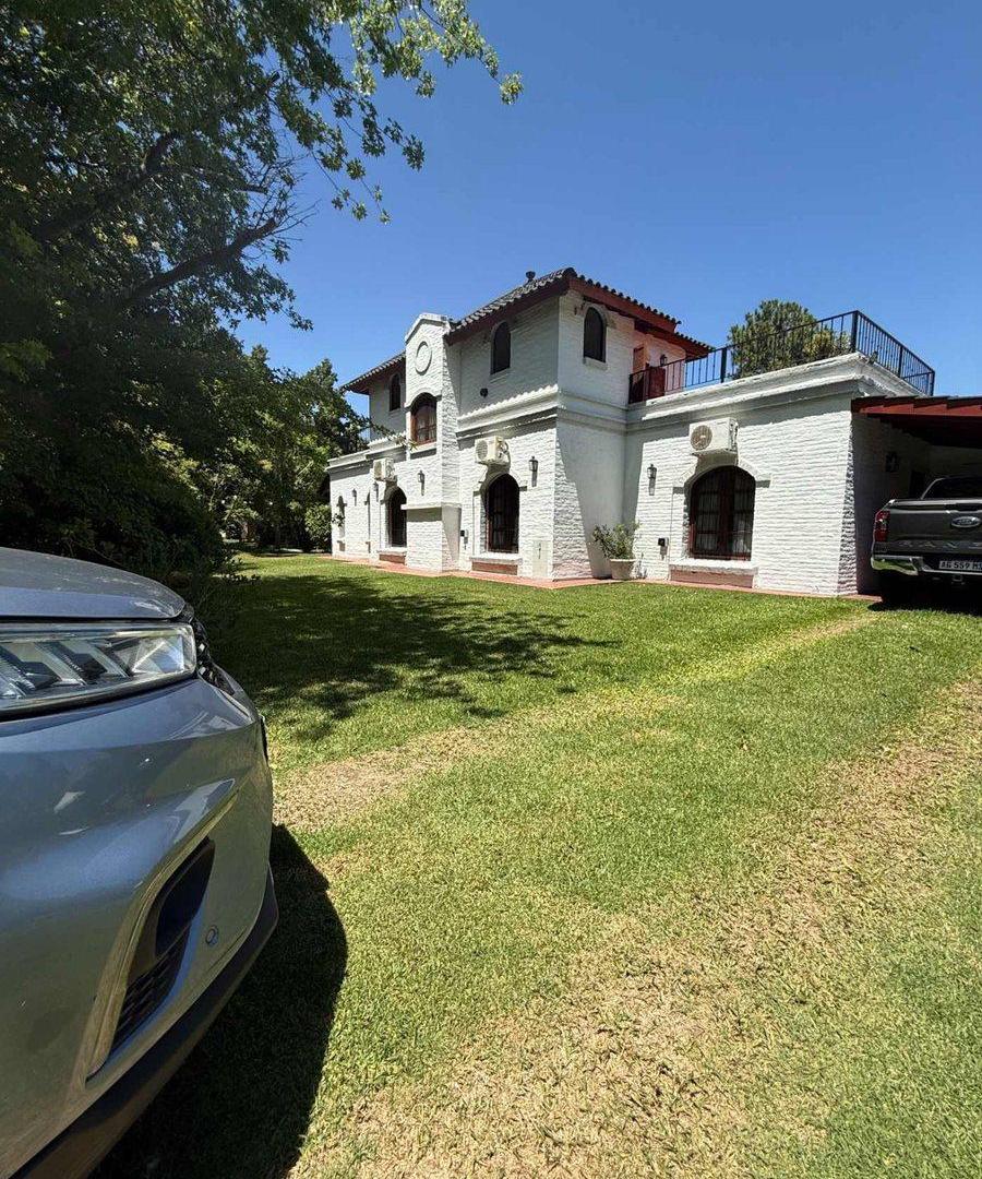 Foto de VENTA hermosa casa c/ pileta en golfer´s COUNTRY, imagen 3