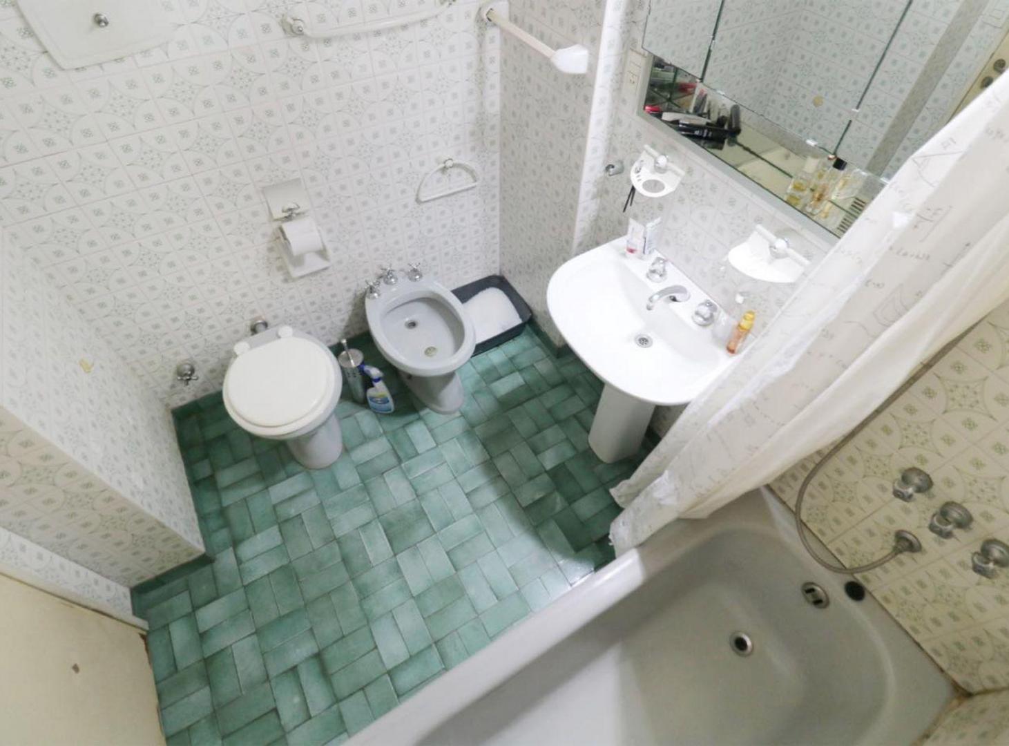 Foto de VENTA DEPTO 3 AMB MAS DEPENDENCIA BALCÓN RECOLETA, imagen 4