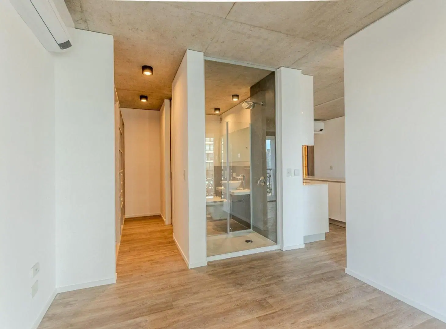 ALQUILER Monoambiente Dividido "QUARTIER DEL BAJO" 8