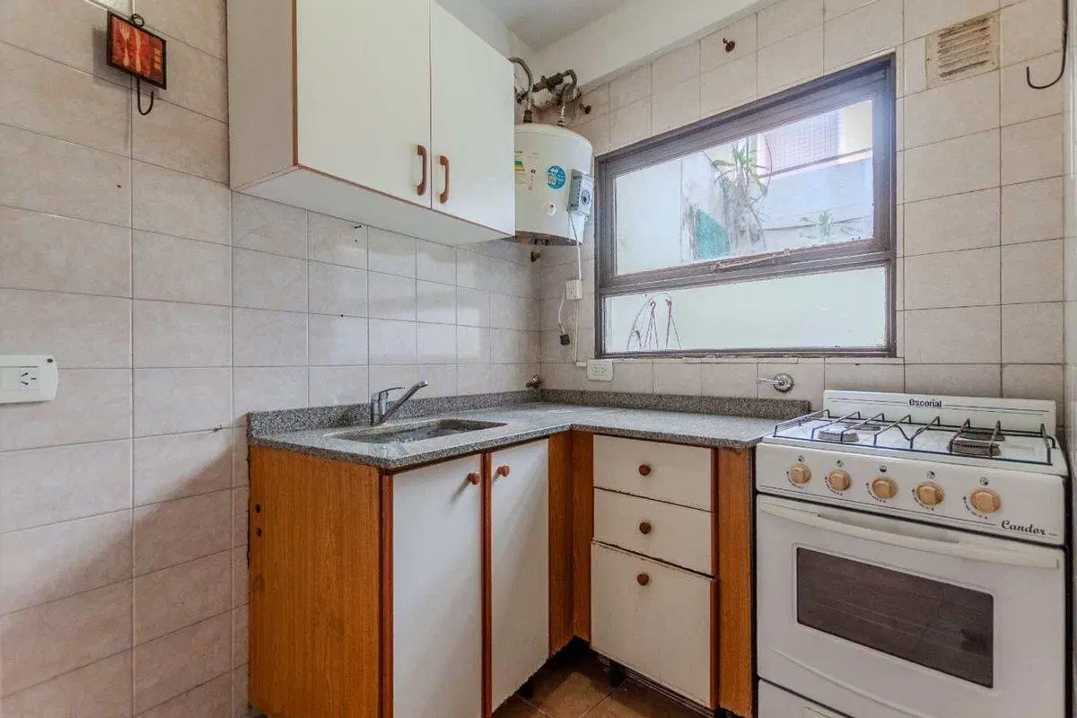 VENTA Monoambiente con Patio en "BALVANERA" 3