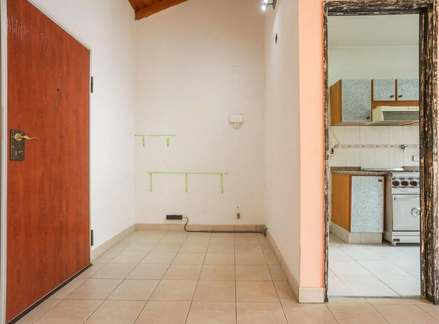 VENTA DEPARTAMENTO 2 AMBIENTES, 2° Piso P/ESCALERA 5