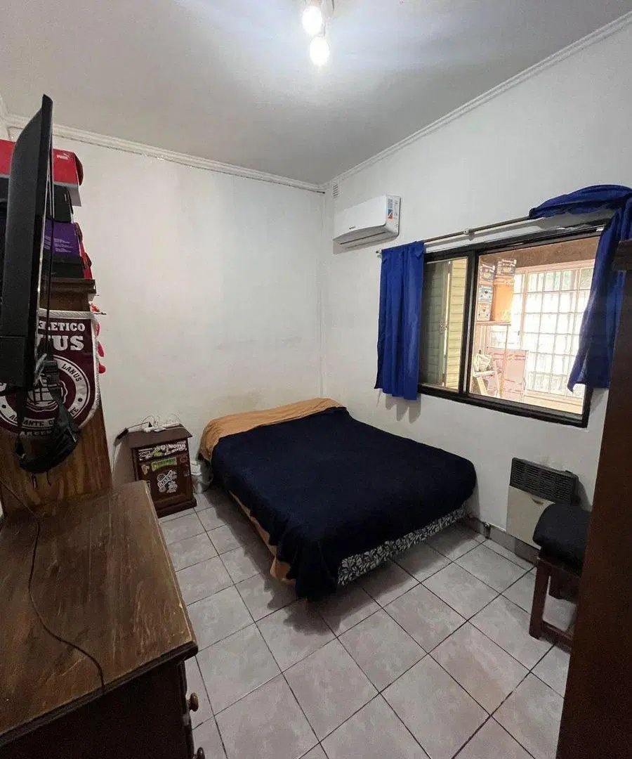 Venta Casa 4 ambientes c/jardin (Centro L.Guillón) 5
