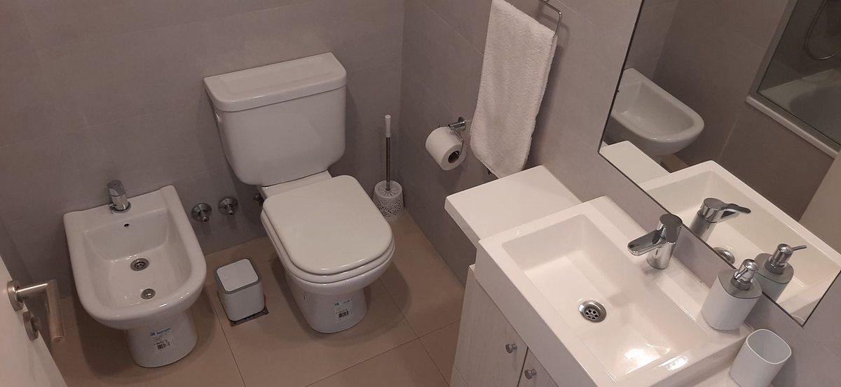 Foto de Venta impecable monoambiente super luminoso, imagen 2