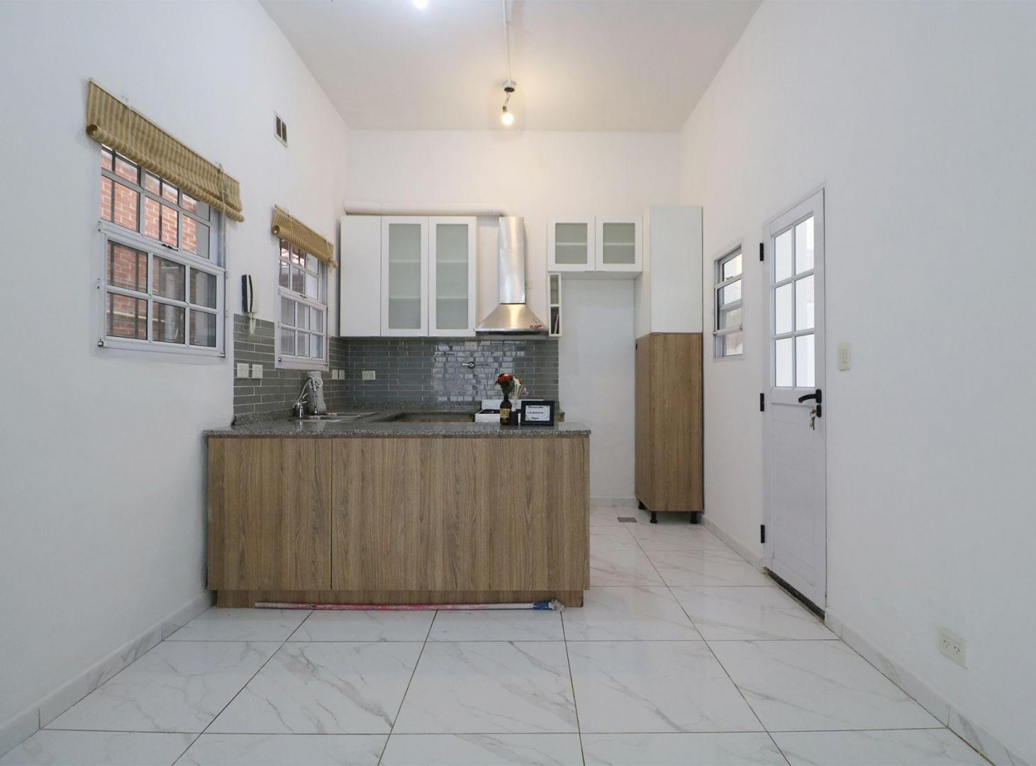Foto de VENTA PH 3 AMB C/PATIO EN OLIVOS, imagen 1