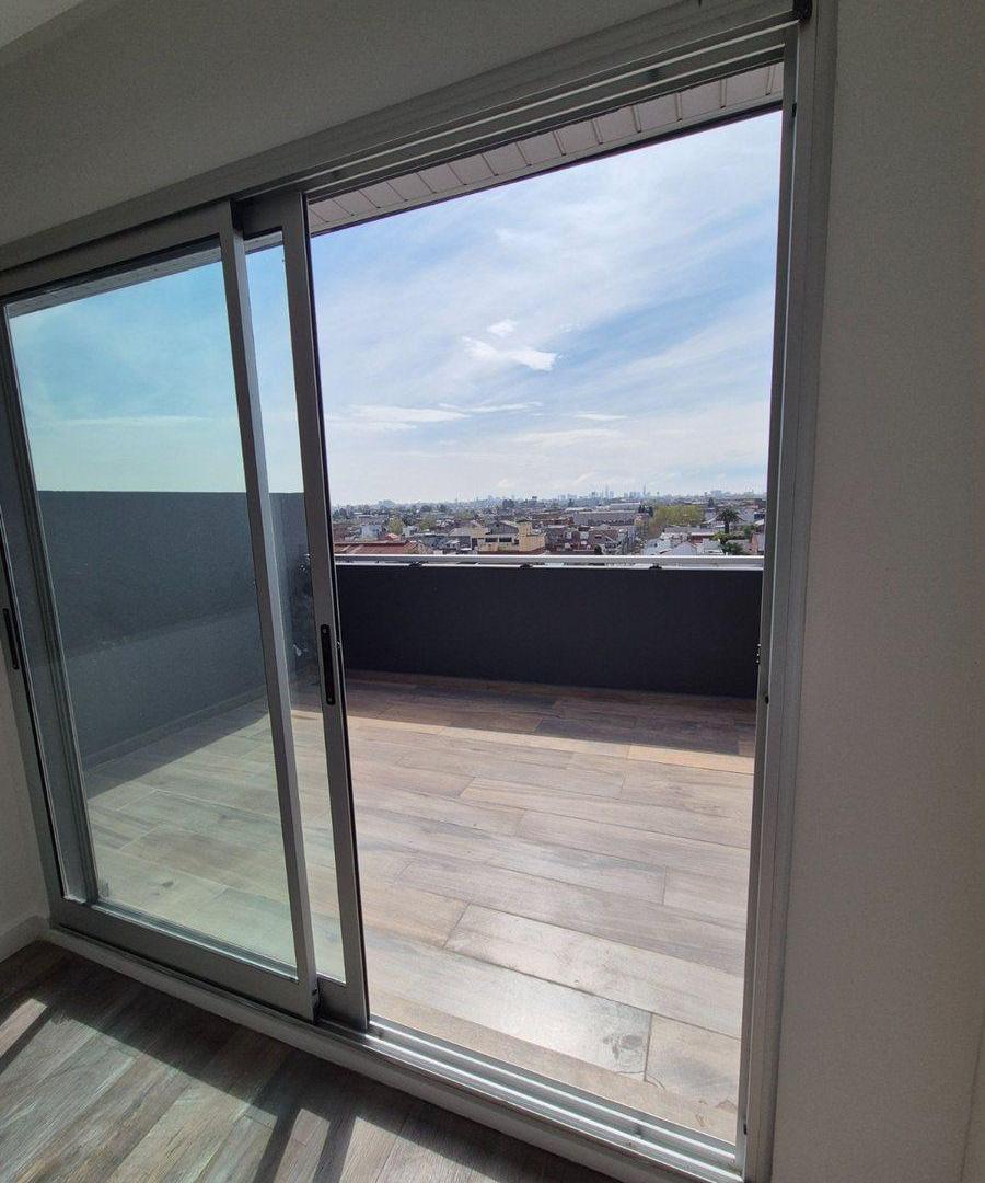 Foto de VENTA DUPLEX 2 AMB. C/BALCON TERRAZA VISTA ABIERTA, imagen 2