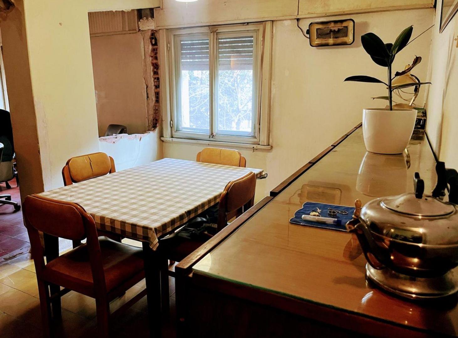 Foto de VENTA-Departamento 4 ambientes-Villa Tesei, imagen 2