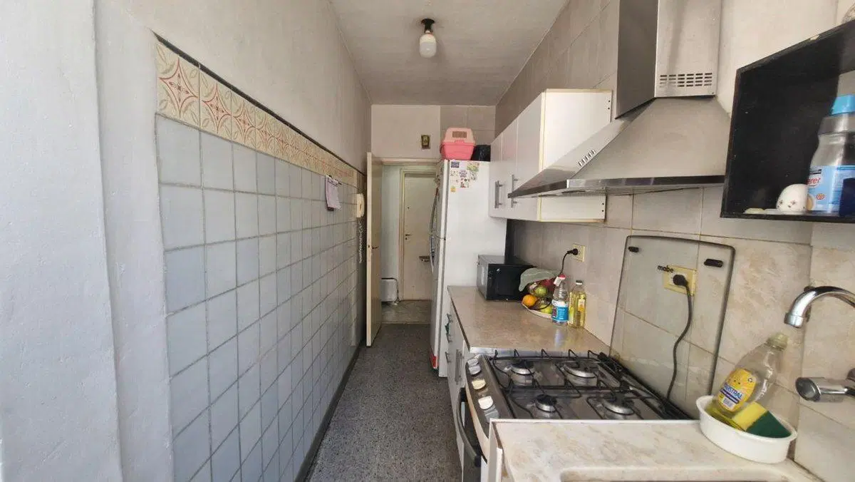 Venta depto 2 Amb bcon y lavadero en Constitucion 4