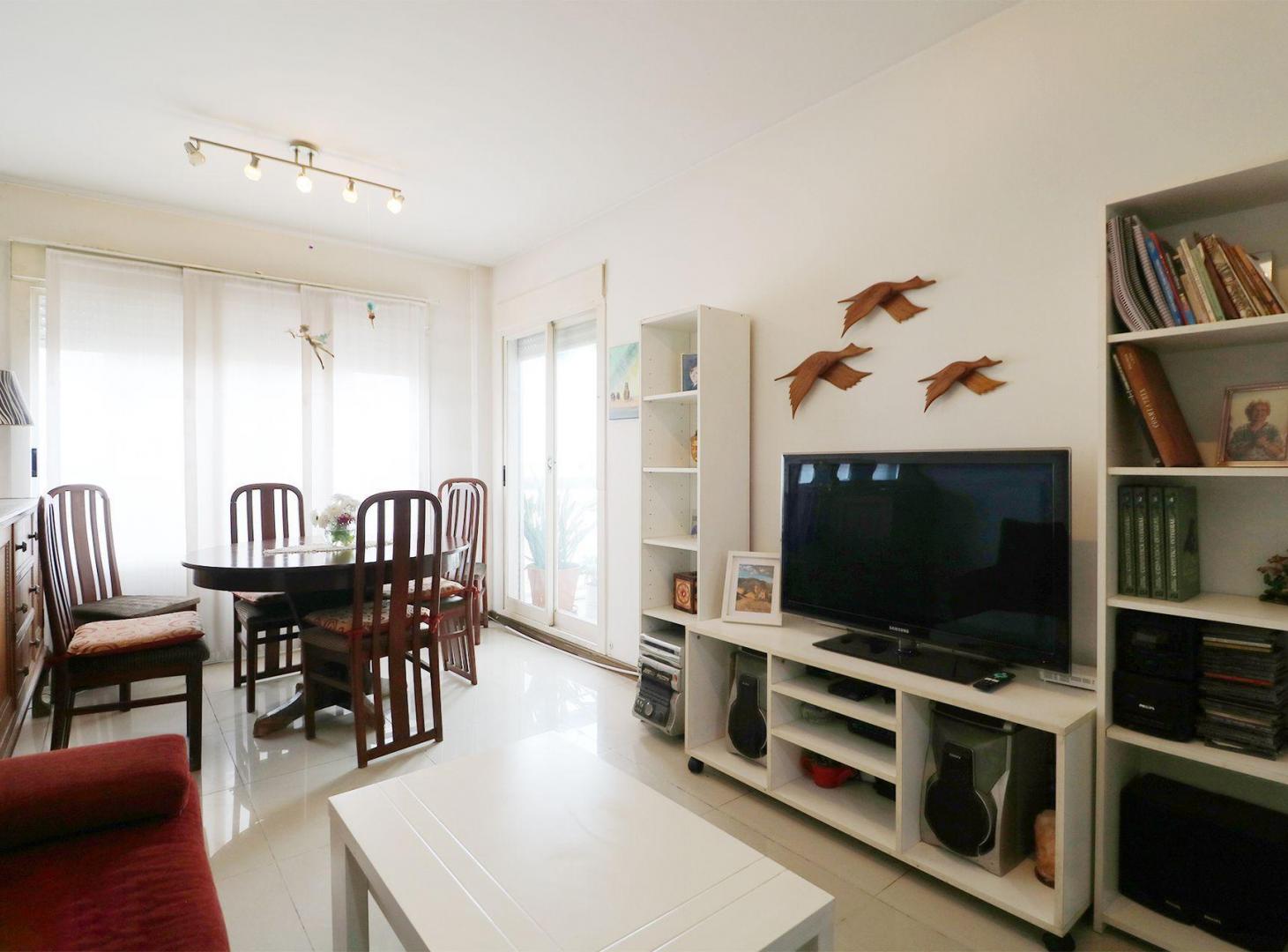 Foto de VENTA DEPTO 3 AMB C/ BALCÓN EN VILLA DEL PARQUE, imagen 3