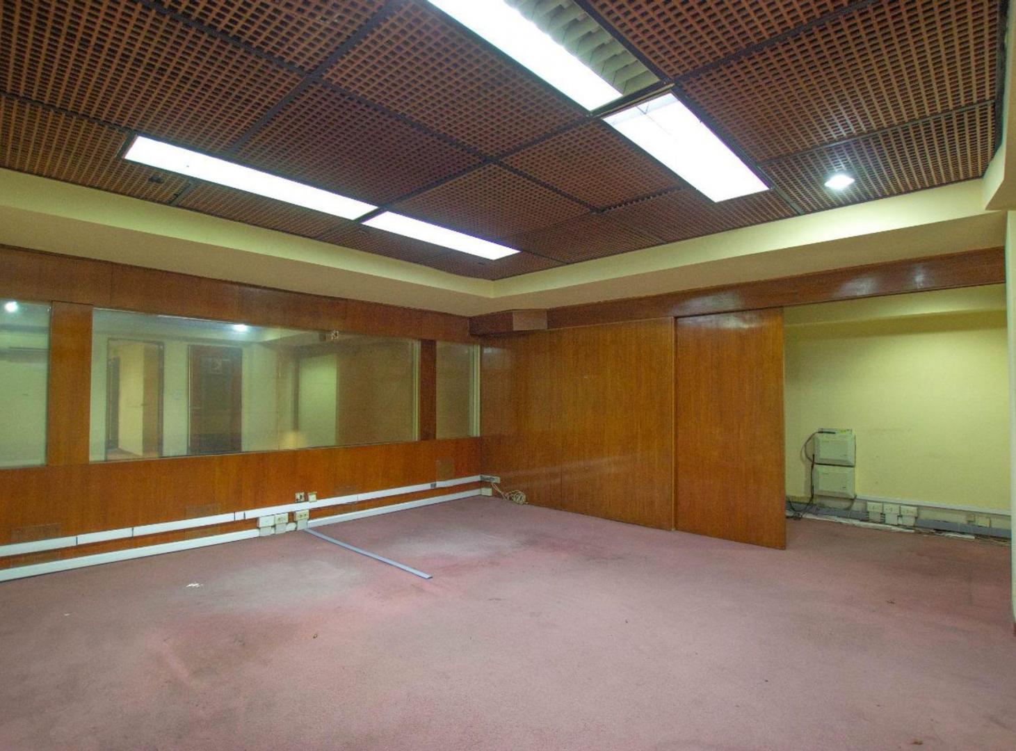 Foto de Importante local comercial en excelente zona, imagen 4