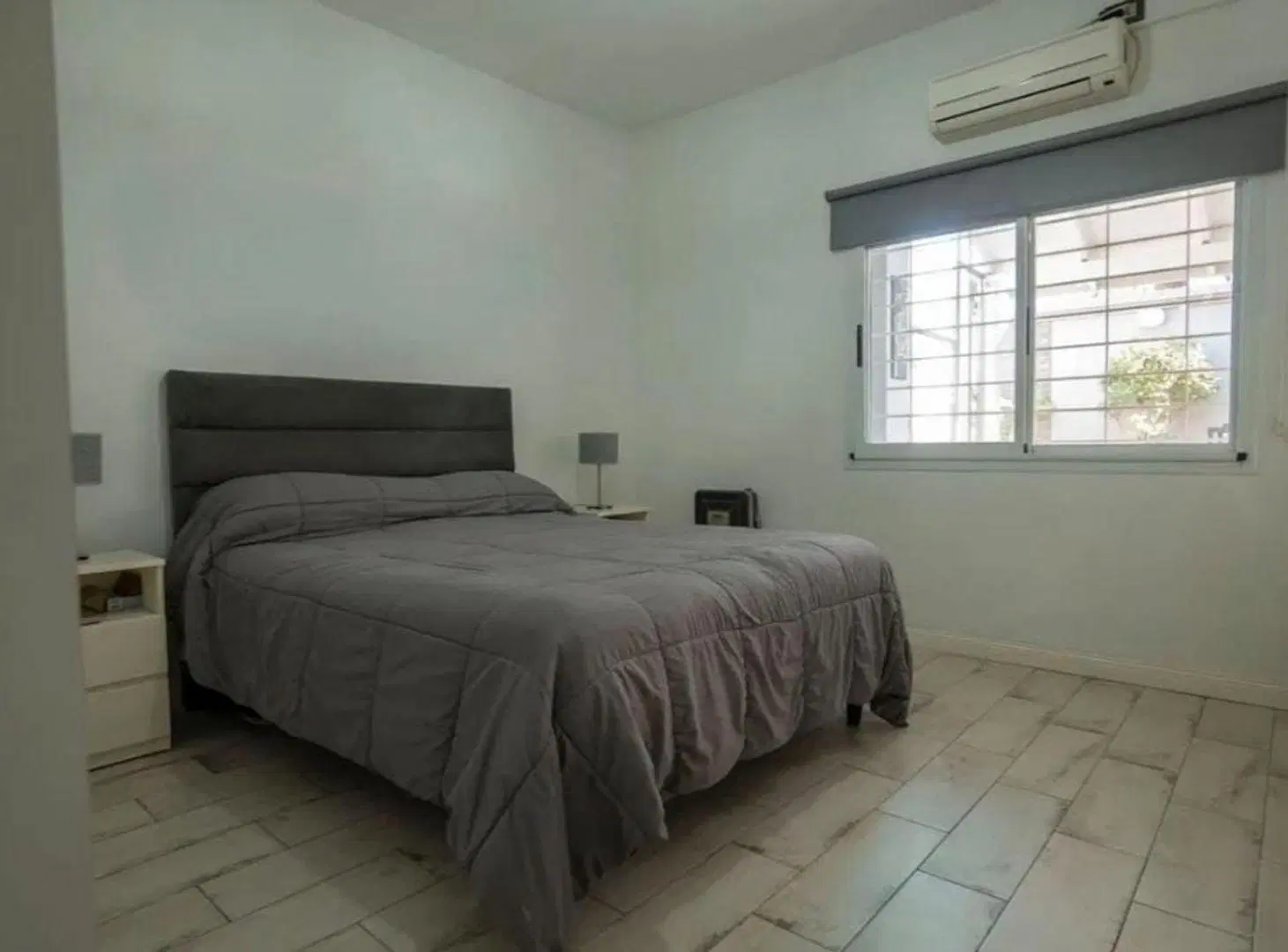 VENTA CASA 4 AMB c/COCHERA, PATIO y TERRAZA  HAEDO 5