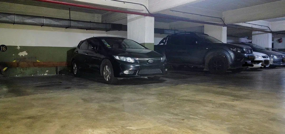 COCHERA CUBIERTA EN VENTA - EXCELENTE UBICACIÓN 5