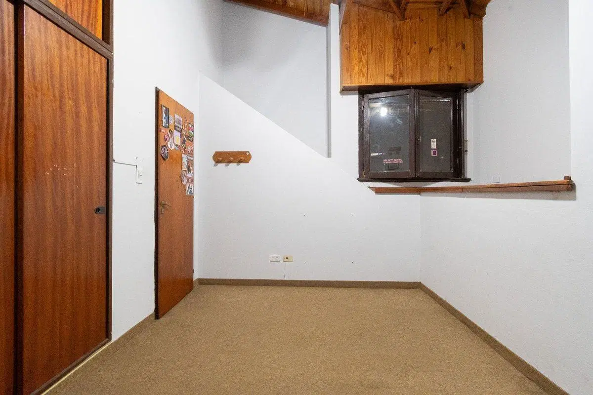 Venta Casa 6 amb jardin pileta cochera 4