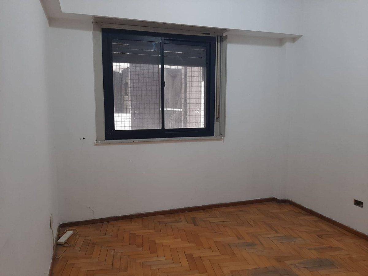 Foto de Alquiler tres ambientes al frente con balcón, imagen 1