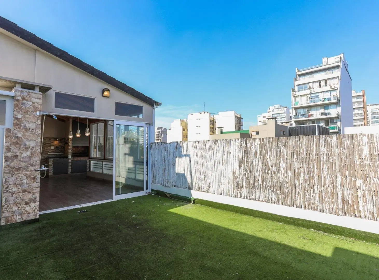 3 AMBIENTES CON BALCON QUINCHO Y TERRAZA  PROPIA 4