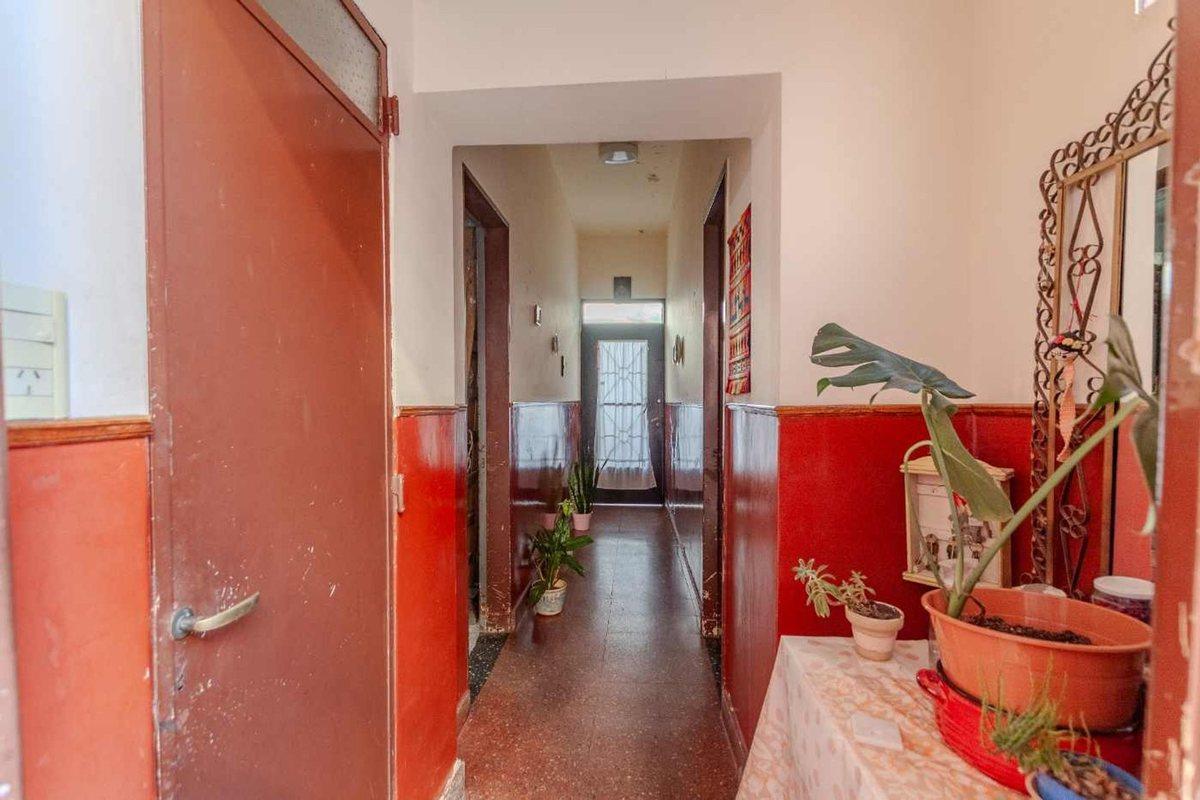 VENTA CASA LOCAL DEPTO APTA CRED. en V. MARTELLI.
