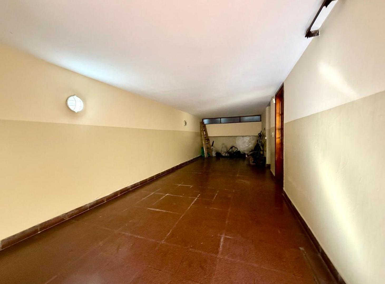 Foto de CASA 6 AMBIENTES CON SUITE,PATIO,GARAGE Y MONO, imagen 3