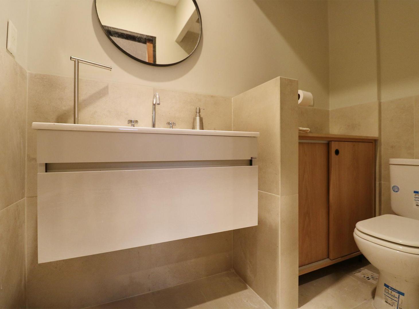 Foto de VENTA DEPÓSITO PB C/ BAÑO EN MONTE CASTRO, imagen 4