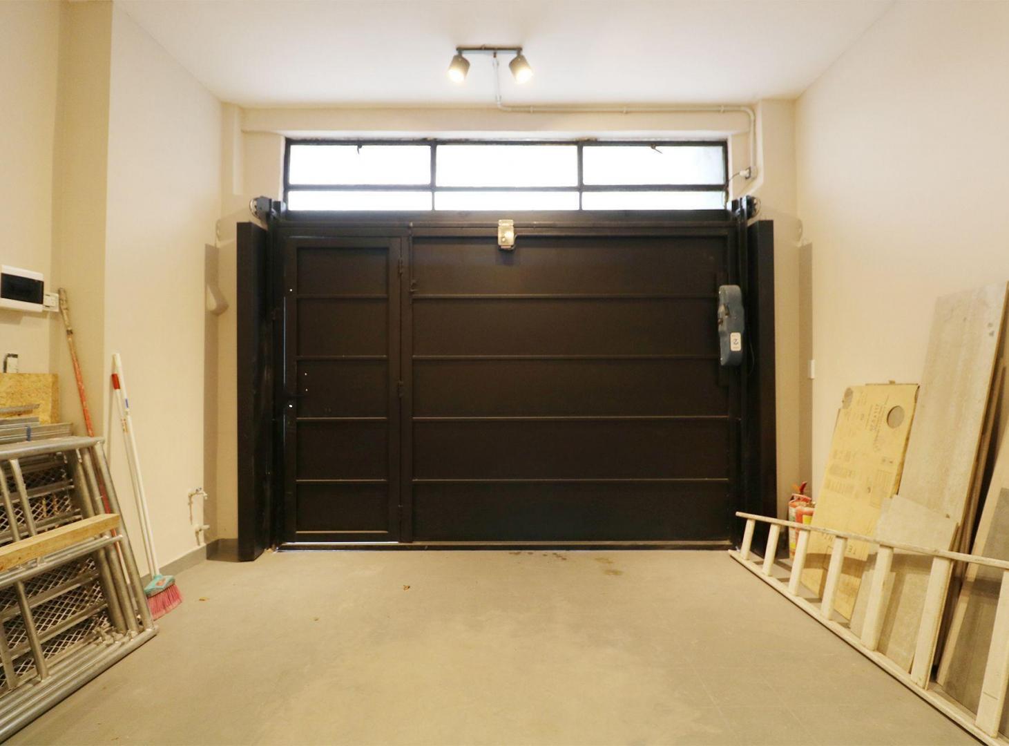 Foto de VENTA DEPÓSITO PB C/ BAÑO EN MONTE CASTRO, imagen 1