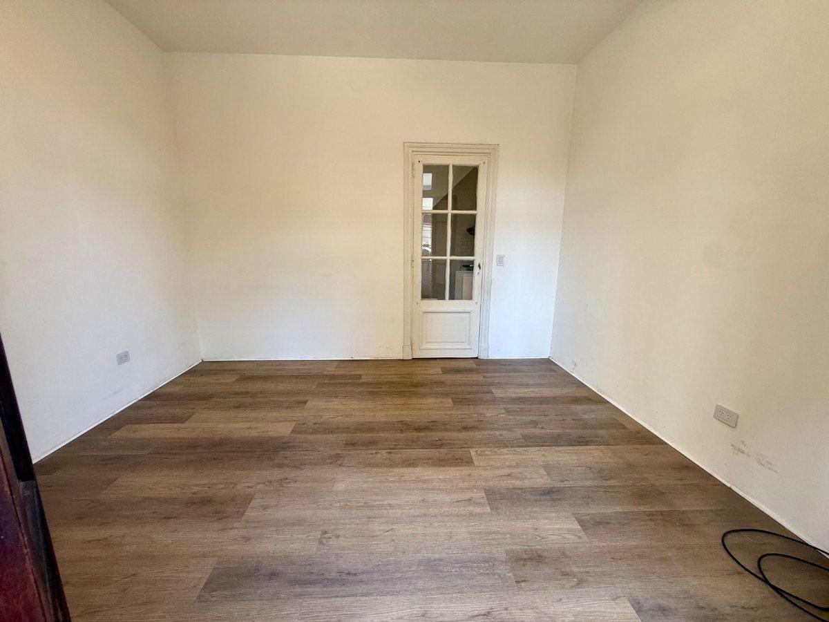 Foto de PH EN VENTA 4 AMBIENTES PATIO Y TERRAZA EN BOEDO, imagen 3