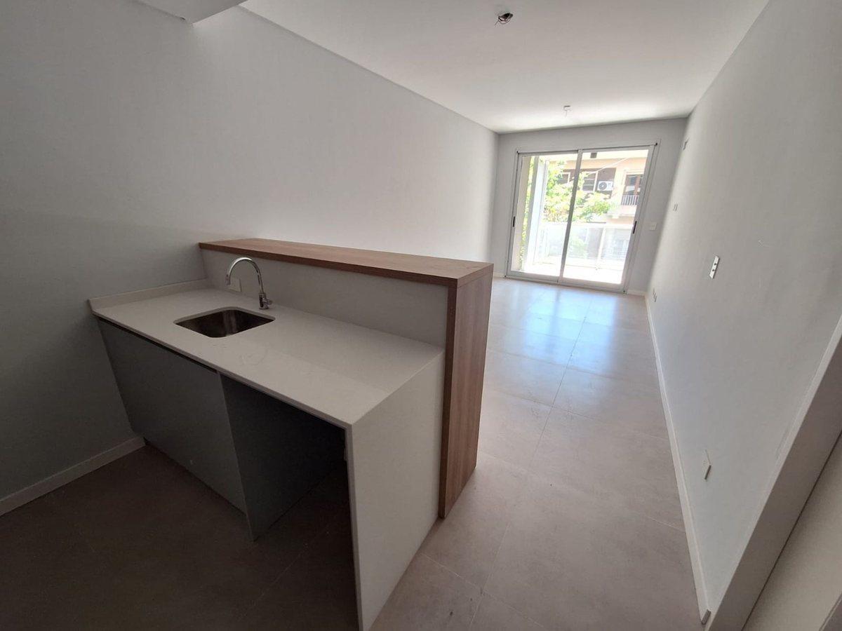 Foto de VENTA 2 AMB. EN CABALLITO AL FRENTE CON BALCON!!!!, imagen 4