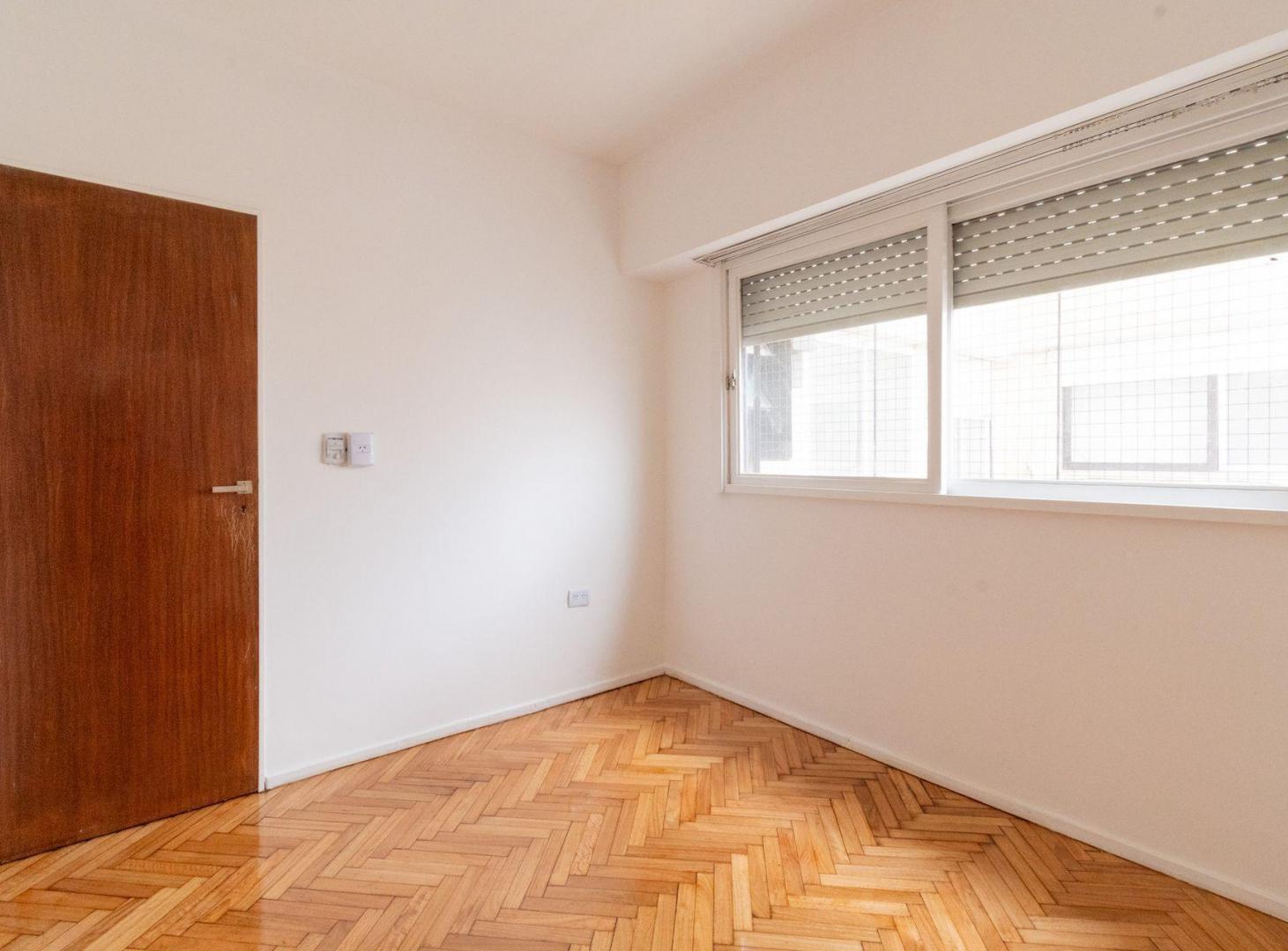 Foto de Venta depto 3 amb con cochera Villa Urquiza, imagen 2