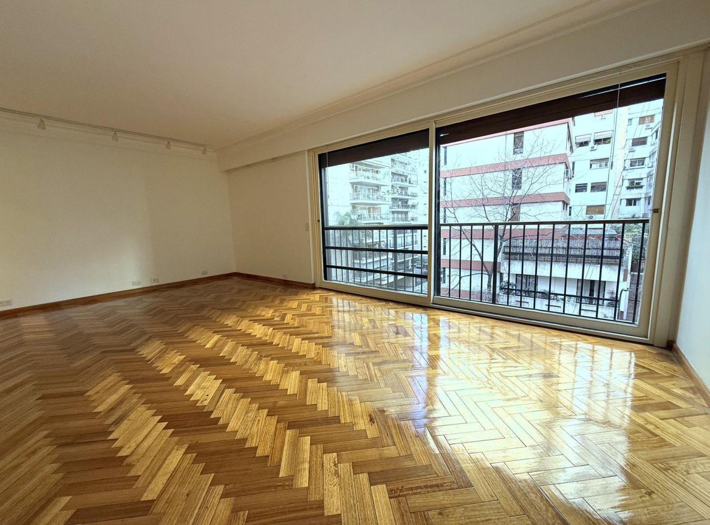 Foto de DEPARTAMENTO 4 AMBIENTES C/COCHERA FIJA BELGRANO, imagen 4