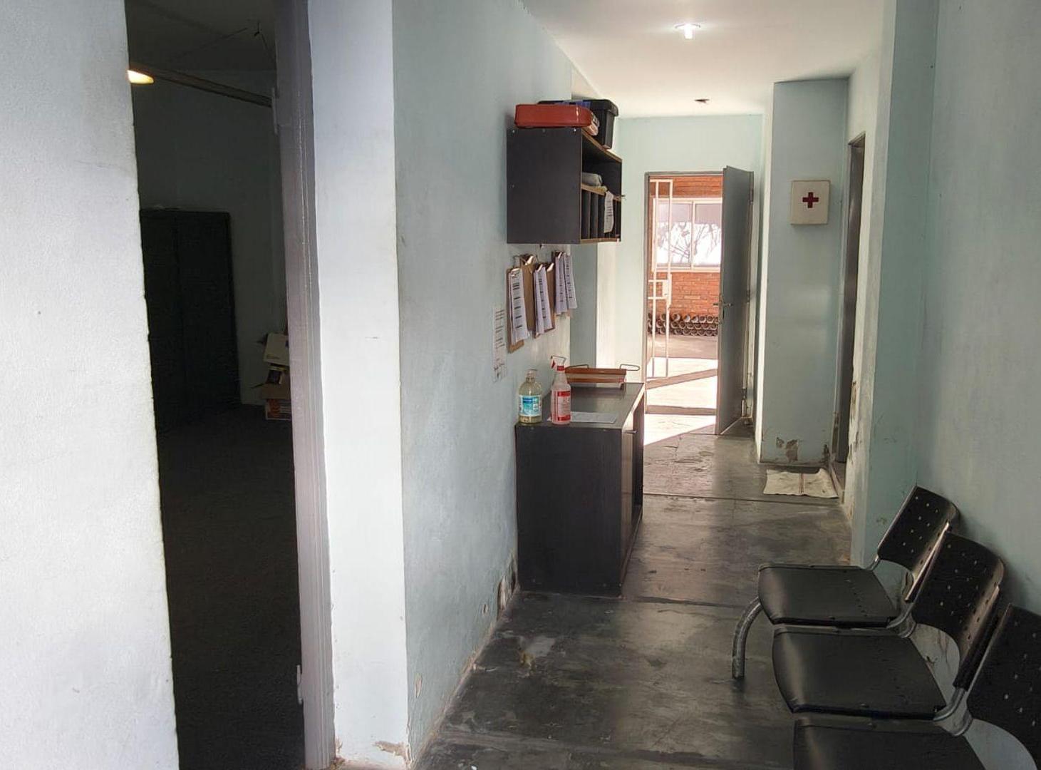 Foto de VENTA CASA A RECICLAR/DEPOSITO EN SAN MARTIN, imagen 3