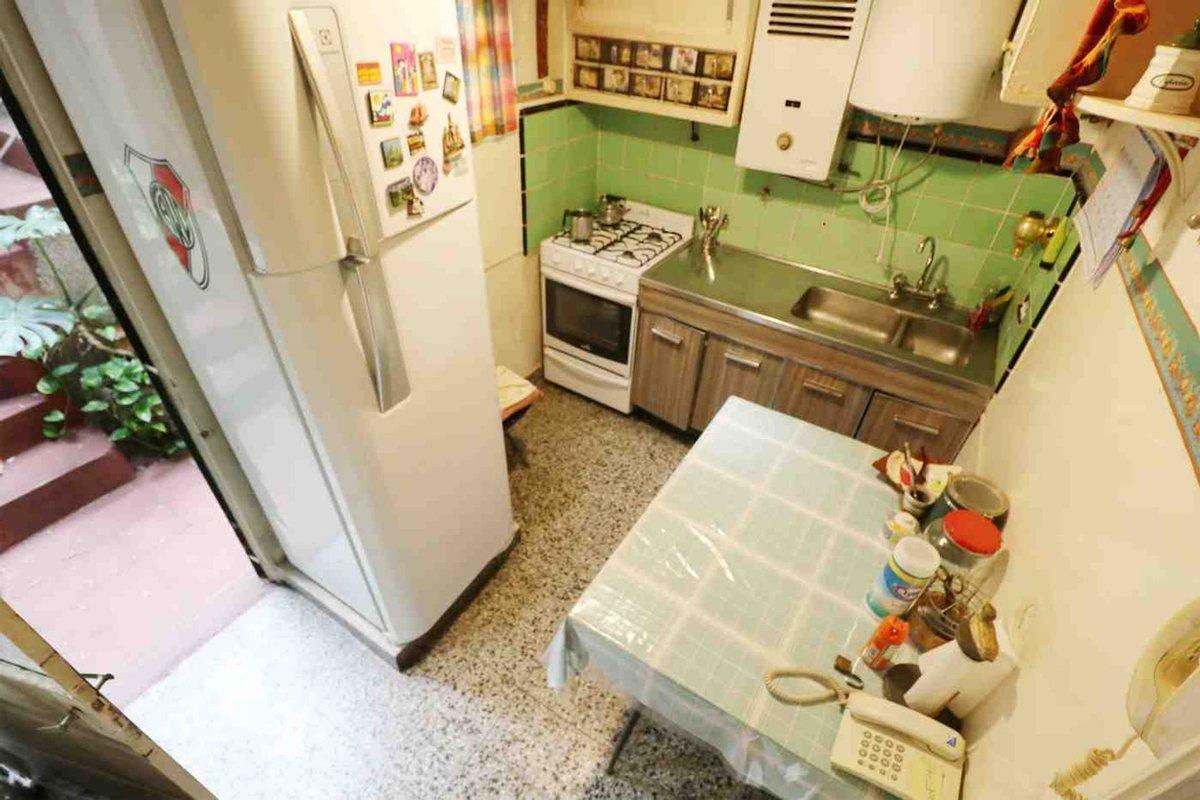 Foto de PH 4 AMBIENTES CON TERRAZA PROPIA. SIN EXPENSAS., imagen 2