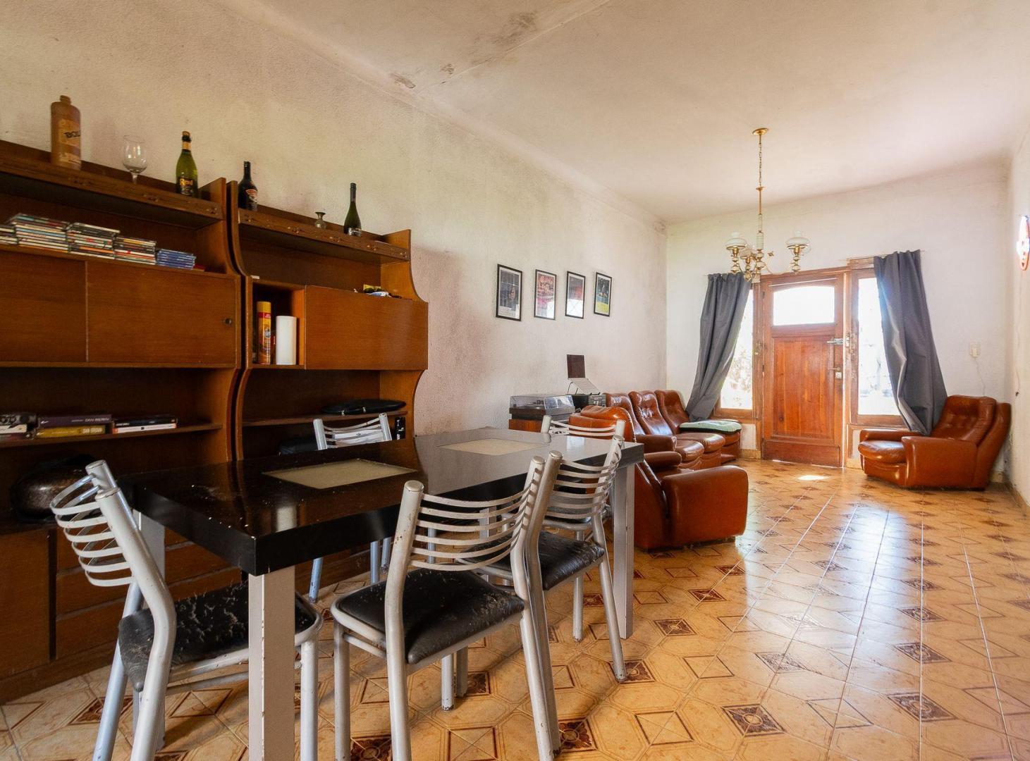 Foto de CASA 3 AMB C/ JARDIN Y COCHERA - OLIVOS, imagen 4