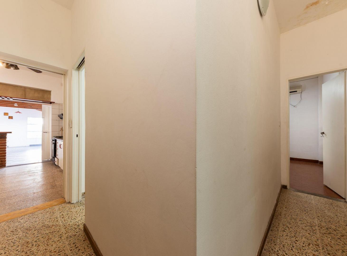 Foto de VENTA CASA 5 AMBIENTES EN VILLA TESEI HURLINGHAM, imagen 4