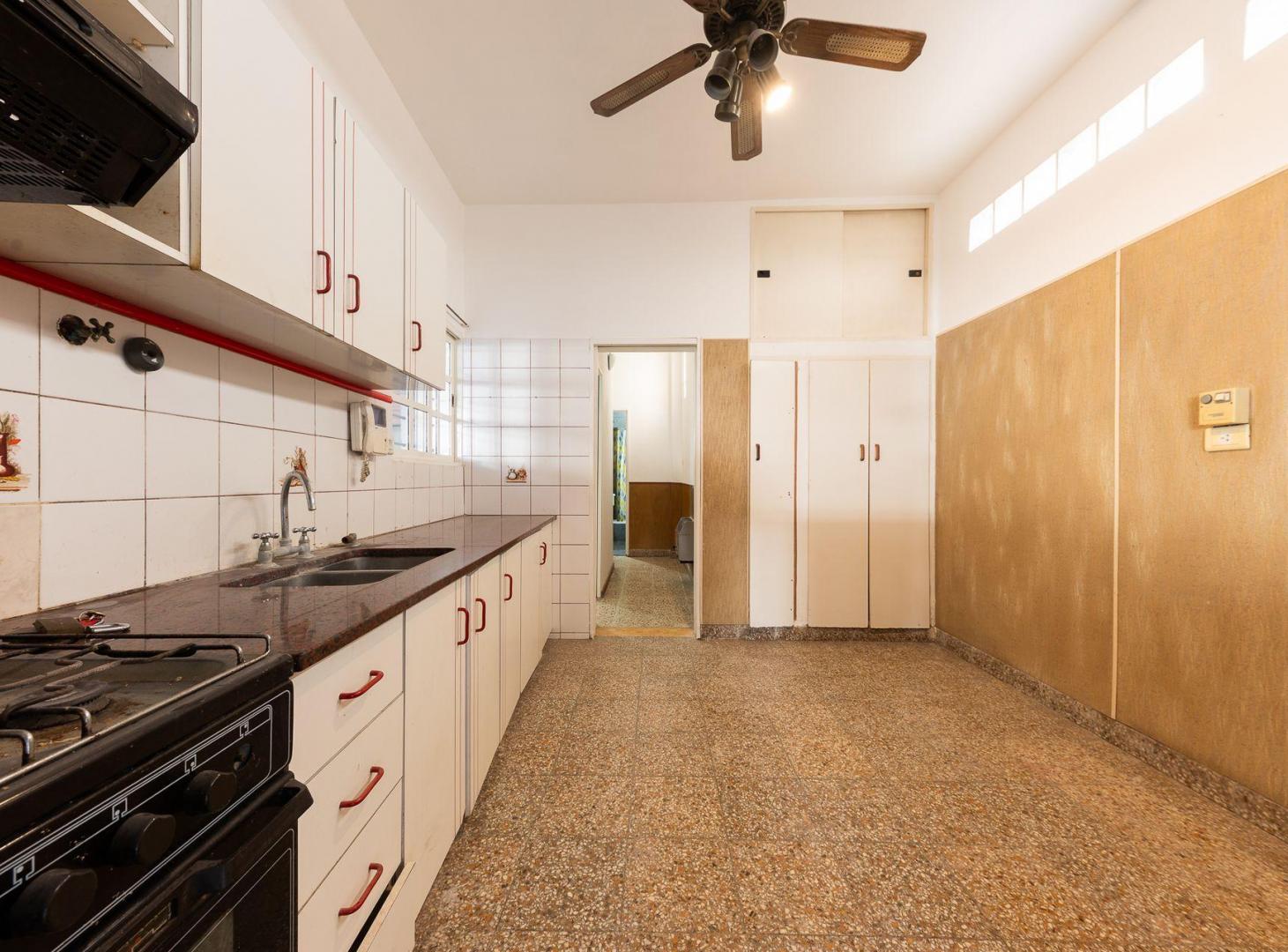 Foto de VENTA CASA 5 AMBIENTES EN VILLA TESEI HURLINGHAM, imagen 3