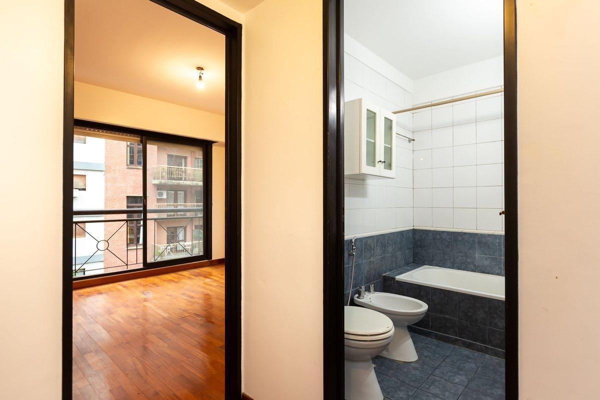 Foto de VENTA DEPTO 2 AMBIENTES EN RECOLETA APTO CREDITO, imagen 3