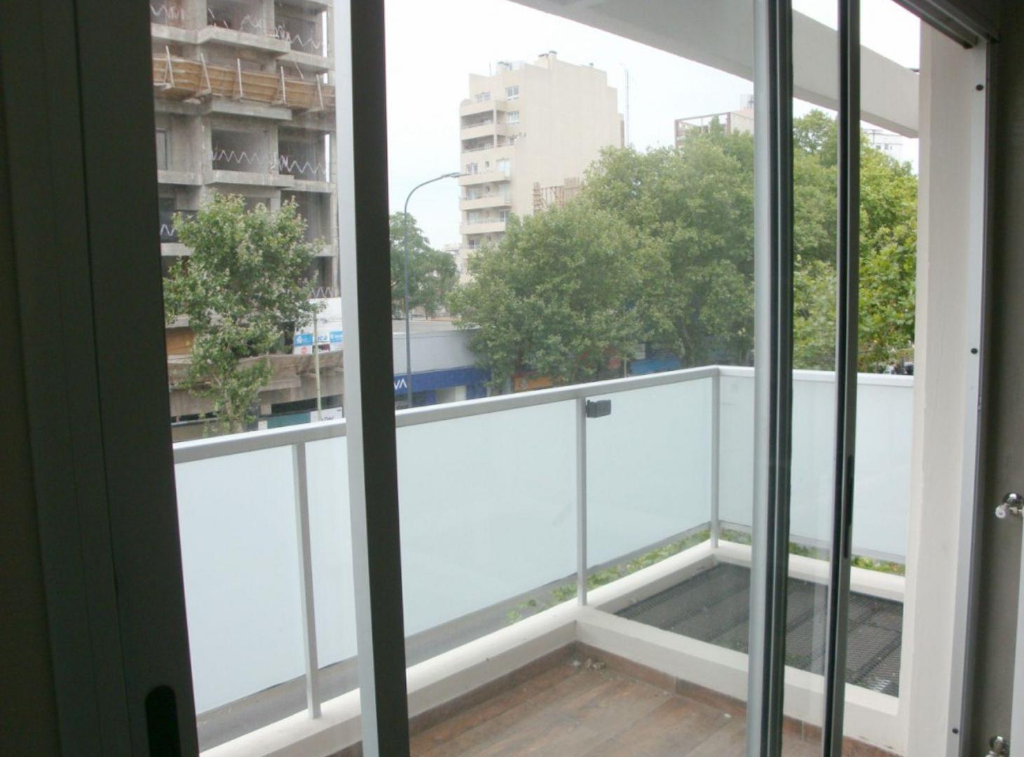 Foto de DEPARTAMENTO DE 2 AMBIENTES EN ALQUILER PATERNAL, imagen 2