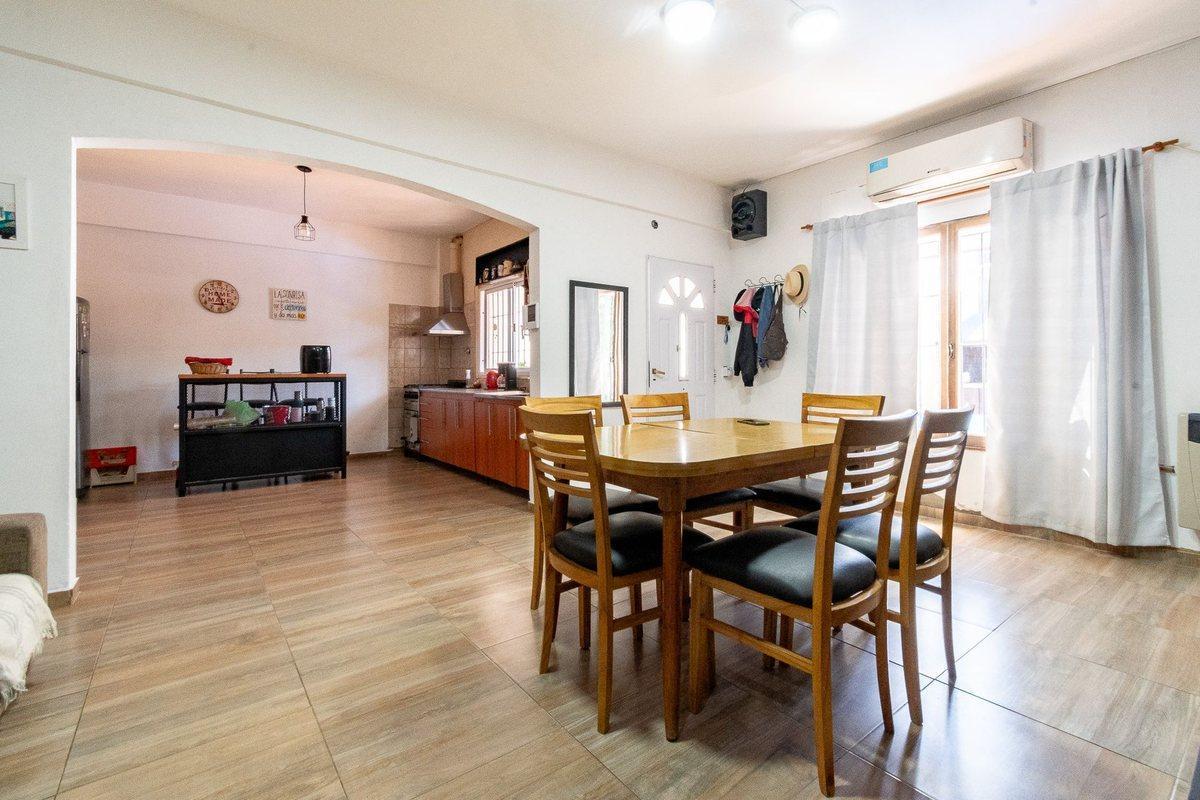 Foto de Venta PH 3 ambientes con patio en Caseros, imagen 3